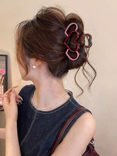 1pc Women's Heart Shaped Hair Claw Clip Hair Accessories Autumn Accessories Fall Winter Hair Clip For Vacation Outfits Woman