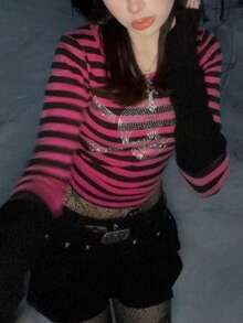 Womens Y2K Fairy Grunge Striped Long Sleeve T Shirt Gothic Skull Rhinestone Printed Round Neck Slim Fit Tee Shirts Crop Tops Fall E Girl Goth Emo Vintage Aesthetic Clothes Halloween Streetwear - 粉色 - 查看 2