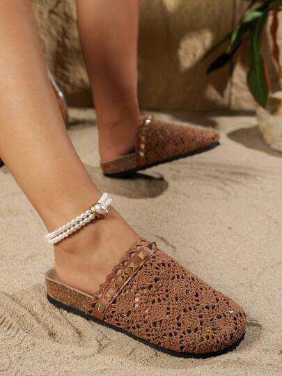 Damen Frühling/Herbst Neue Beige Häkel-Spitze Nieten Dekor Slip-On Pantoletten, Sommer Strand Mode Sandalen, Lässige Outdoor Slip-On Hohlspitze Design, Europäischer & Amerikanischer Stil, von Internet-Prominenten empfohlen, Fairy Style Retro Flache Schuhe