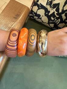 1 件新款时尚简约夸张不对称几何方形树脂手链，琥珀色和橙色扎染双色，可堆叠木质手链，适合日常、度假、派对场合（木质手链采用纯天然颗粒制成，内径约为 58-60 毫米，购买前请仔细检查尺寸，尺寸问题不接受退货） - 彩色 - 查看 11