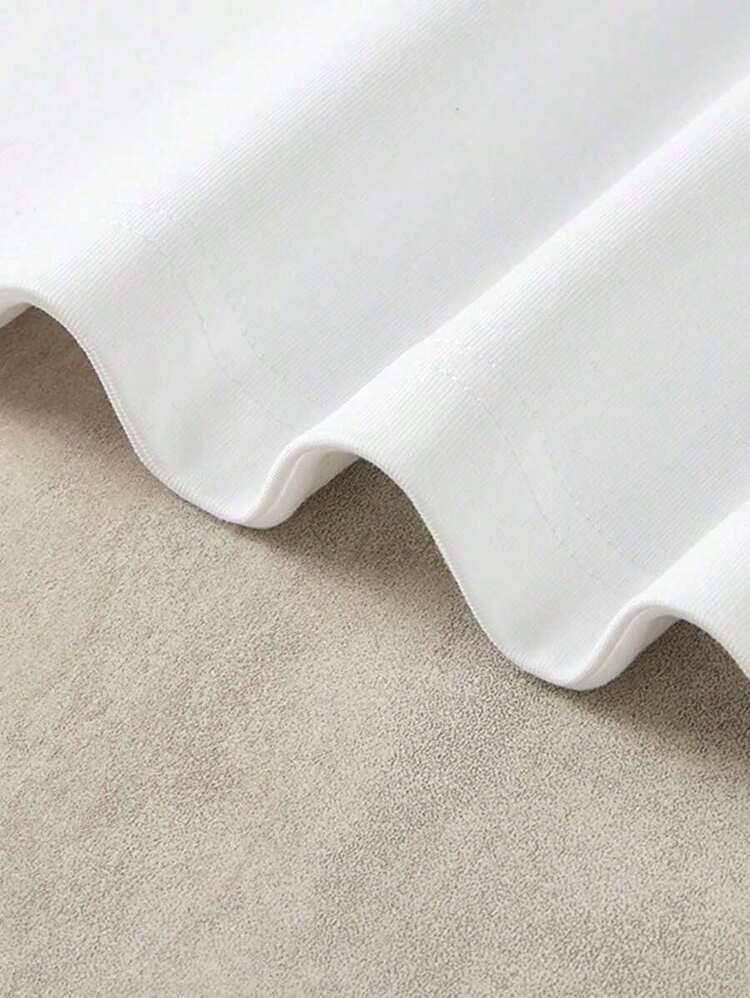 Camiseta de mujer de color blanco puro con estampado de texto en inglés, de longitud media, con diseño moderno.#3333 - Blanco - Añade 6