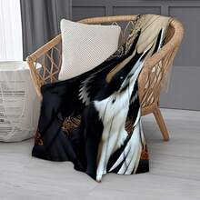 The Flannel Blanket With 1PC Domineering Cat Pattern Is Soft, Warm, Convenient, Lightweight, And Versatile. Suitable For Sofas, Beds, Bedrooms, Living Rooms, Offices, Camping, And Travel. It Is An Ideal Gift For Friends, Family, Sons, Daughters, Brothers, Sisters And Parents For New Year, Christmas, Halloween And Birthday