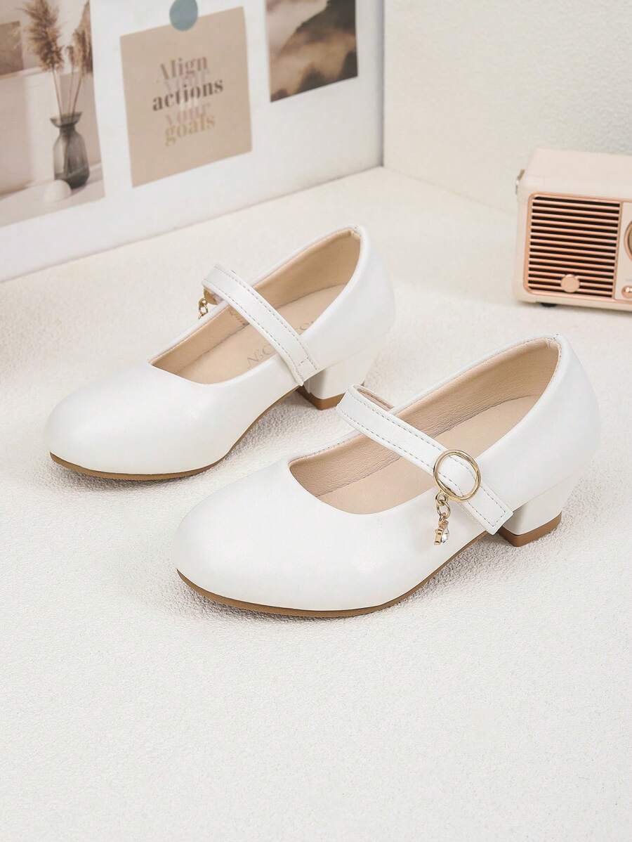 1双可爱2025新款儿童高跟鞋，时尚公主鞋，适合舞会