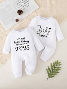 2 件装男婴 - “Baby 2025”字母印花，柔软长袖连体衣，适合男孩和女孩，可机洗，非常适合户外 - 白色 - 查看 1
