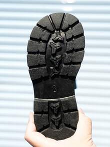 1 双时尚毛绒内衬儿童 PU 皮革高帮靴，防水防滑，冬季百搭