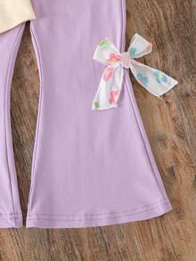 Conjunto de blusa de manga larga con estampado floral lindo y pantalón acampanado para niñas