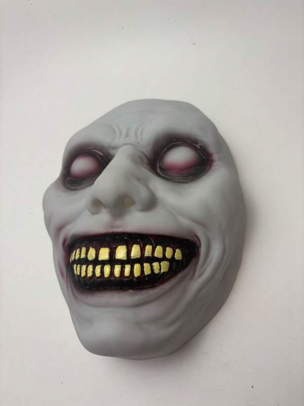 Máscara de exorcista sonriente de Halloween, máscara de horror COS de exorcista, máscara de diablo con mirada altiva