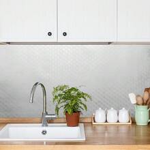 1 rollo de papel tapiz autoadhesivo con patrón plateado, vinilo desprendible resistente a altas temperaturas, pegatina de papel de aluminio para cocina, fácil de limpiar, con líneas rectas a juego, adecuado para gabinetes, estufas y encimeras, en estilos de formas y rayas de 15.7inX39.3/118.1/196.8in, papel tapiz, pegatinas de pared, decoración de pared, decoración de habitación, pegatinas de papel tapiz, decoración de pared, decoración de dormitorio, decoración de cocina, decoración del hogar