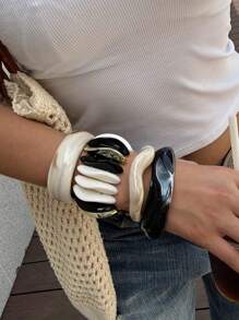 Thoughtfully Designed Smooth Surface Exaggerated Bangle, Niche Jewelry Vintage Bracelet