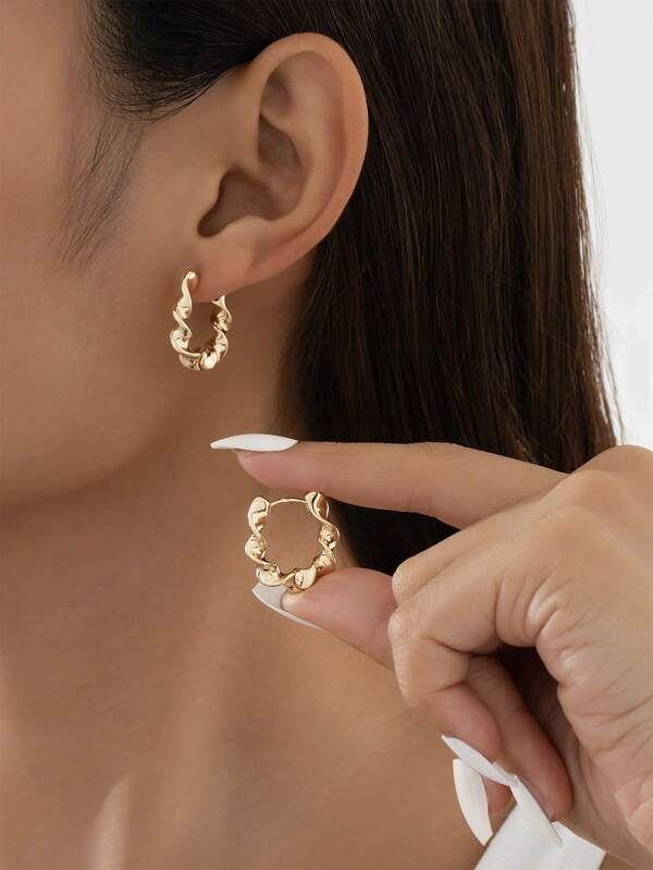 1 Pair Minimalist Twisted Rope Hoop Earrings, Creative Hollow Design, Suitable For Women's Daily Wear