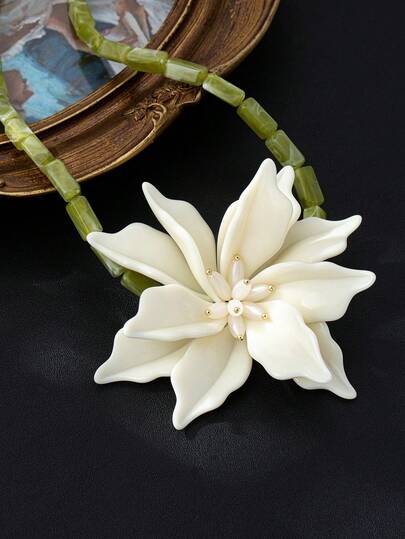 1pc Exaggerated Orange & Black Tie Dye Floral Handmade Beaded Pendant Necklace, Floral 3D Party Necklace, Elegant & Versatile For Daily Casual Wear, Random Black Tie Dye Color