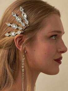 Pinza de pelo cuadrada con rhinestones plateados, diseño minimalista