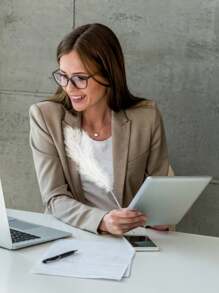 1pc Retro Feather Pen, Soft & Fluffy Wedding Signature Feather Pen, Western Style Wedding Guest Book Signing Pen, Suitable For Office, Wedding, Bride Party Supplies