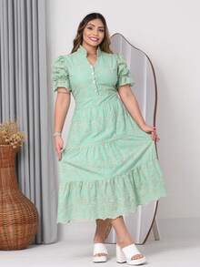 Women's Midi Dress With Embroidered Laise, All-Over Print, Embroidery, Button, Ruffle, Gathered, Formal And Evening - Bicolor Water Green - View 2