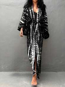 Plus Size Women Bohemian Print Beach Cover-Up With Belt - Black and White - View 5