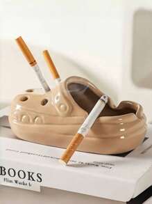 1 件独特的鞋烟灰缸，模拟日常工具设计，适合家庭、办公室、酒店装饰，完美的情人节和新年礼物，春节收藏品