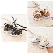 1 件 L.O.L. Surprise! 娃娃鞋钥匙扣盲袋，适合第一代、第二代、第三代 L.O.L. Surprise! 娃娃，仅限玩具鞋 - 彩色 - 查看 2