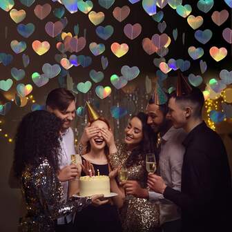 闪光心形花环，彩色心形花环，适合情人节婚礼生日派对，金白粉爱心挂饰纸串，非常适合女孩的生日派对和主题活动，花环丝带装饰