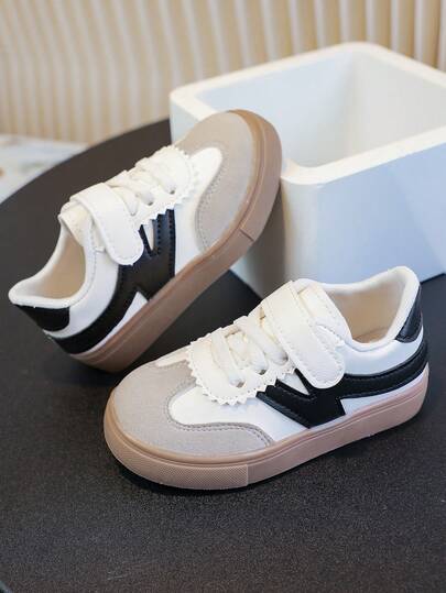 أحذية رياضية للأطفال بإغلاق بالخطاف والحلقة، أحذية رياضية للطلاب للعودة إلى المدرسة للبنين والبنات