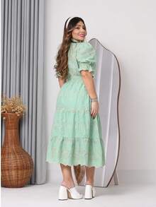 Women's Midi Dress With Embroidered Laise, All-Over Print, Embroidery, Button, Ruffle, Gathered, Formal And Evening - Bicolor Water Green - View 3
