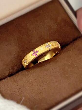 1pc Vintage Italian Handmade Textured Rose Red & White Crystal Four-Leaf Flower Ring, Elegant High-End Stackable Finger Ring Suitable For Women's Daily, Festival, Party Wear, Birthday Gift