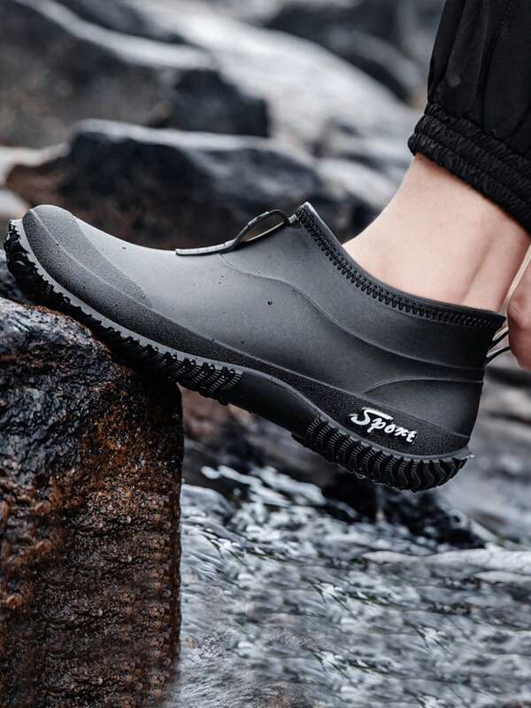 Fesd Ts Nuevas botas de lluvia de caña baja para hombres, diseño de camuflaje de moda, botas de goma antideslizantes para trabajo en la cocina, campamento al aire libre, senderismo, lavado de autos, pesca, zapatos impermeables, botas de lluvia para el hogar con estampado de letras para playa y exterior de TPR (goma termoplástica), zapatos de trabajo, al aire libre, playa, todo el año