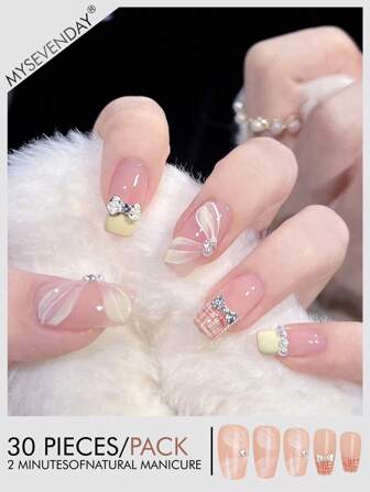 30 片短杏仁按压指甲艺术贴片，适合女士/甜美色彩蓝色闪光/海滩必需品日常生活可重复使用参加派对聚会附带 1 块果冻胶和 1 条摩擦条指甲用品指甲