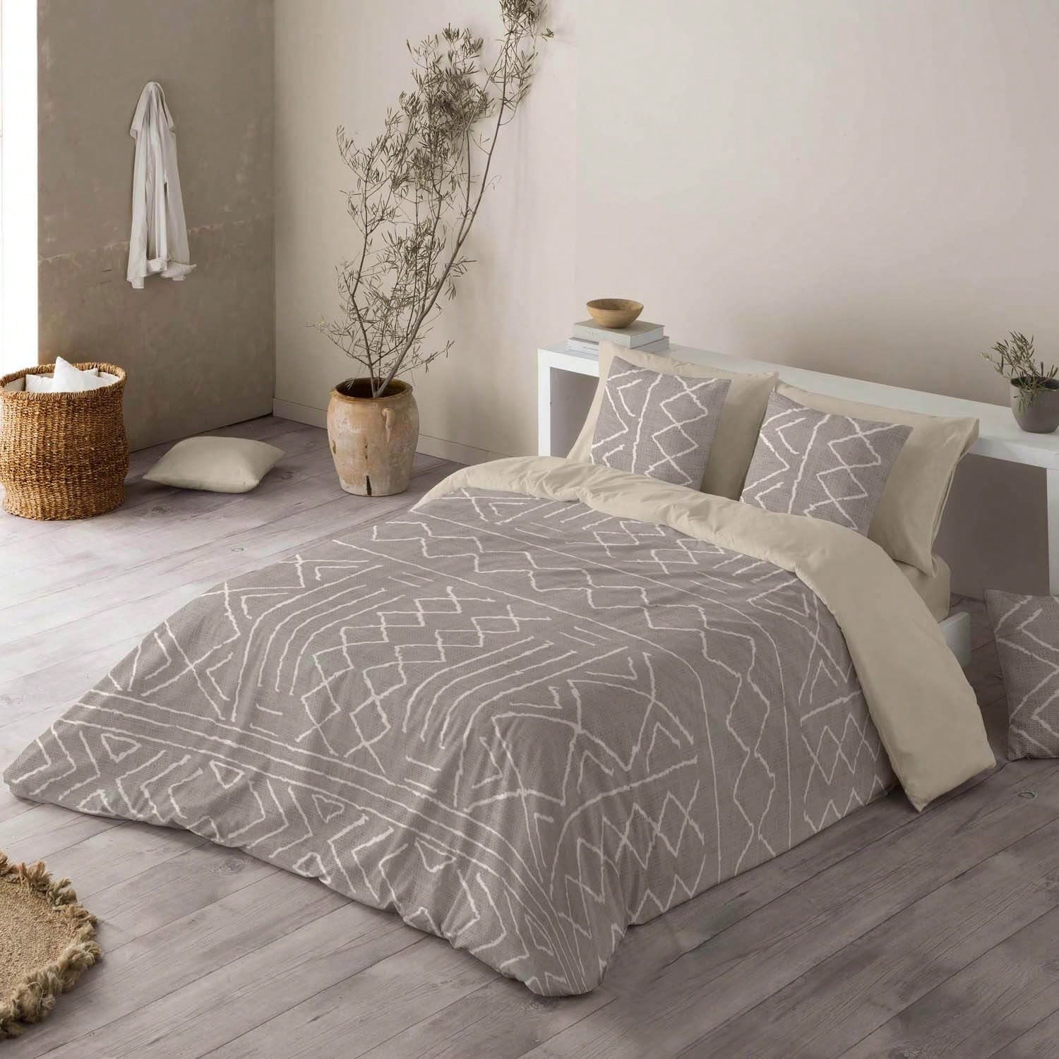 Nauek Linen
