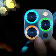 3 paquetes de protectores de lente luminosos de colores aleatorios para iPhone 16e/16Pro Max/16Pro/15Pro Max - Anillo que brilla en la oscuridad, resistente a arañazos 9H, regalo sorpresa con herramientas, nueve colores seleccionados al azar
