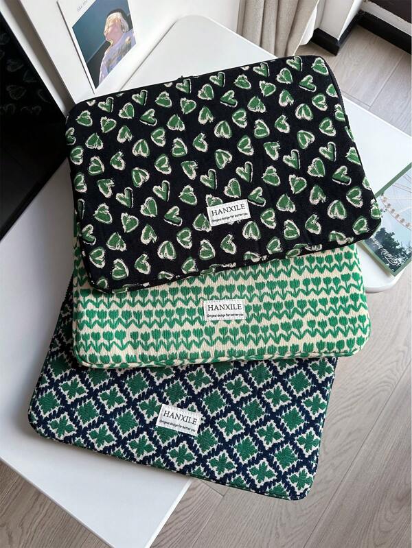 1PC Korean Ins Retro Small Fresh Corduroy IPad Tablet Bag, 11/13/15 Inch Laptop Storage Bag, Shock And Drop Resistantlaptop Bag For Women Mac Book Case College Essentials Back To School Laptop Sleeve Autumn University Essentials Mac Book Case