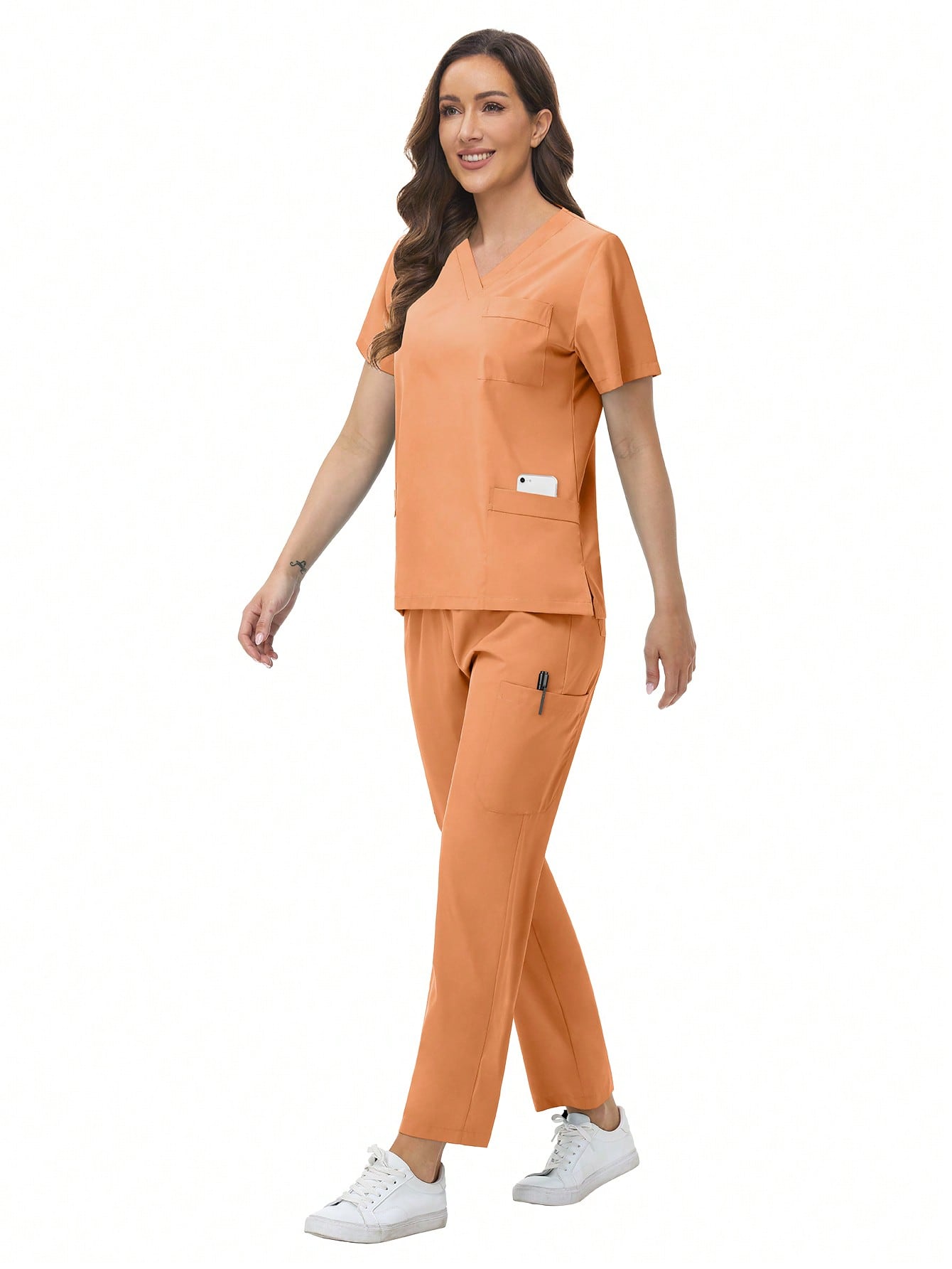 يونيفورم مميز للعاملات - عدة ألوان