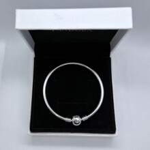 2 pièces Bracelet pendentif à tête ronde en bouton de mode pour femmes, os de serpent, convient pour un assortiment quotidien, cadeau de vacances parfait pour les femmes