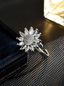 1pc Copper Elegant Rotating Peach Blossom Ring, Unique Design Birthday Gift For Girlfriend - Sunflower - View 6