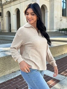 EMERY ROSE Camiseta de tela texturizada con cremallera delantera y hombros caídos - Albaricoque - Ver 4