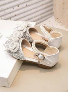1 Pair Fashion Princess Shoes For Girls, Summer New Design With Bow Buckle, Closed Toe And Rhinestone Decor, Suitable For Outdoor Activities, Parties And Various Occasions