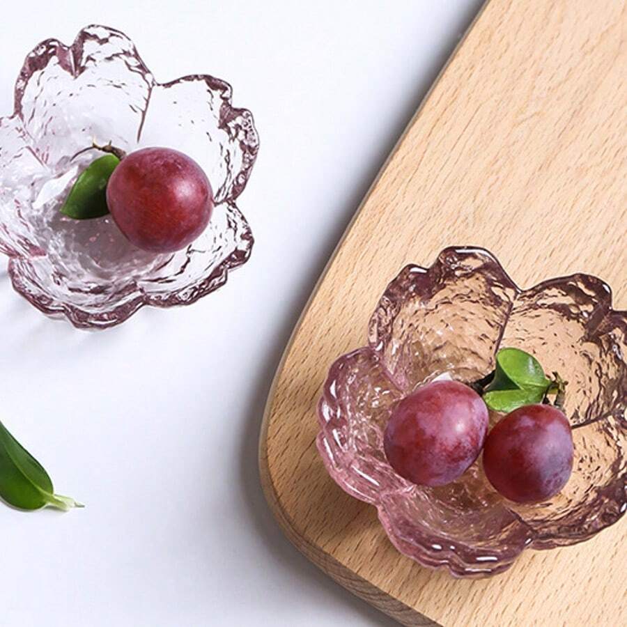 3pcs Glass Cherry Blossom Sauce Plate, Transparent Dining Table Sauce Dish Dessert Plate, Suitable For Living Room, Dining Room, Holiday Decoration, Wedding Table Decor, Sauce Plate, Spring/Summer Home Decor, No Electricity Or Battery Required, Halloween And Christmas Party Supplies