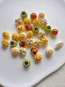 1 Pack 3D Resin Jewelry Decorations, Chinese Steamed Buns, Dumplings, Hamburgers, Bread Resin Accessories