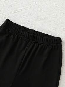 Conjunto de sudadera de cuello redondo con estampado de corazón y pantalones acampanados de unicolor suave para niñas, otoño/invierno - Caqui - Ver 8