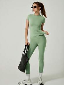 2pcs Women Summer Casual Wear Short Sleeve Top And Long Pants Yoga Fitness Set Moisture Wicking Sports Suit Gym Set - 綠色 - 查看 2