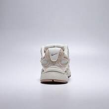 女款 W NIKE V5 RNR 休闲低帮运动鞋 IH5088-001 - 深灰色 - 查看 4