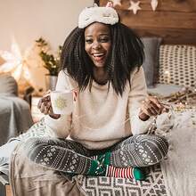 100pcs Transparent Christmas Snowflake Sealing Stickers - Golden Snowflakes For Gift Wrapping, Ornament Decorating, Cards - For Holiday Party Decorations, Christmas Festive Ornament Accents, Vibrant Festive Decor, Adhesivefree Decor, Card Embellishments, Decorative Seals, DIY Decorators