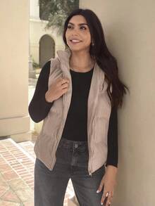 EMERY ROSE 纯色休闲拉链连帽背心加厚冬季外套 - 杏色 - 查看 2