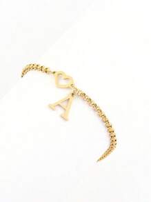 最新流行心形手链，共有26种图案设计，从A到Z，搭配镀金不锈钢链条手链配件。（适合女性佩戴）