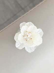 1pc Vintage Daisy Metal Phone Holder: Durable Aluminum Handle, Space-Saving Design, Fashionable, Compatible With All Phones Compatible With IPhone, Android Phone, Gift For Birthday, Family, Friends Push-Pull Phone Grip, Phone Accessories