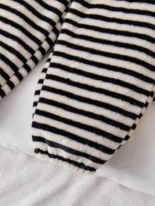 Bhchntiy 3pcs/Set Baby Boys' Plush Solid Color & Striped Casual Fashion Pants Set, Autumn/Winter - Multicolor - View 6