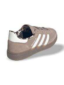 Adidas 手球 Spezial 女款运动鞋，绒面牛纹衬里，独家白垩棕色/橡胶色 JR5007 - 棕色 - 查看 5