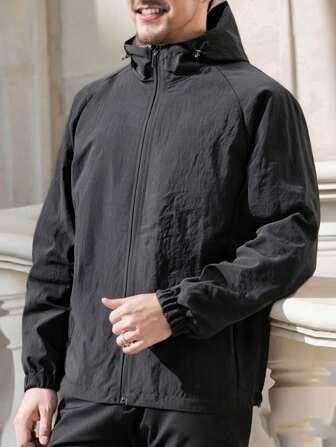 1 Stück Herren leichte Softshell Jacke mit Kapuze in Unifarbe, Outdoor Sport Wandern Laufen Radfahren Sportbekleidung, Frühling