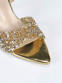 Sandalias de tacón alto con tira de tobillo, puntera puntiaguda y decoración de cristales de imitación dorados elegantes y brillantes para mujer, ideales para primavera/verano, eventos formales, bodas y fiestas - Dorado - Ver 8