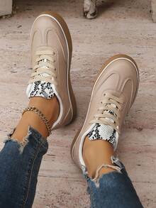 Women's Snakeskin Patchwork Lace-Up Flat Sneakers, Round Toe, Sporty Style, Suitable For Campus, Street, Outdoor, Daily Commute, Versatile Casual Sneakers