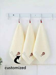 1 pezzo Fazzoletto quadrato piccolo da 32 fili, 25*25cm, ricamo a cartone animato, colore unito con gancio, per asilo nido, bambini, multifunzionale, elegante, di alta qualità, colorato, personalizzato, regalo ideale per lui, regalo ideale per lei, ragazzo, papà, ragazza, mamma, amici, sala da tè, casa, giardino, ufficio, per San Valentino, per la Festa della Mamma, per compleanni, per la Festa del Papà, per laurea, per matrimoni, per inaugurazione casa, decorazione natalizia, asciugamani da doccia per salone di bellezza, hotel, sport, articoli per la casa, asciugamani, cura della pelle, decorazione per la casa - Multicolore - Visualizzare 1